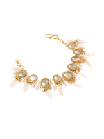 Load image into Gallery viewer, Vrishti Pearl Bracelet
