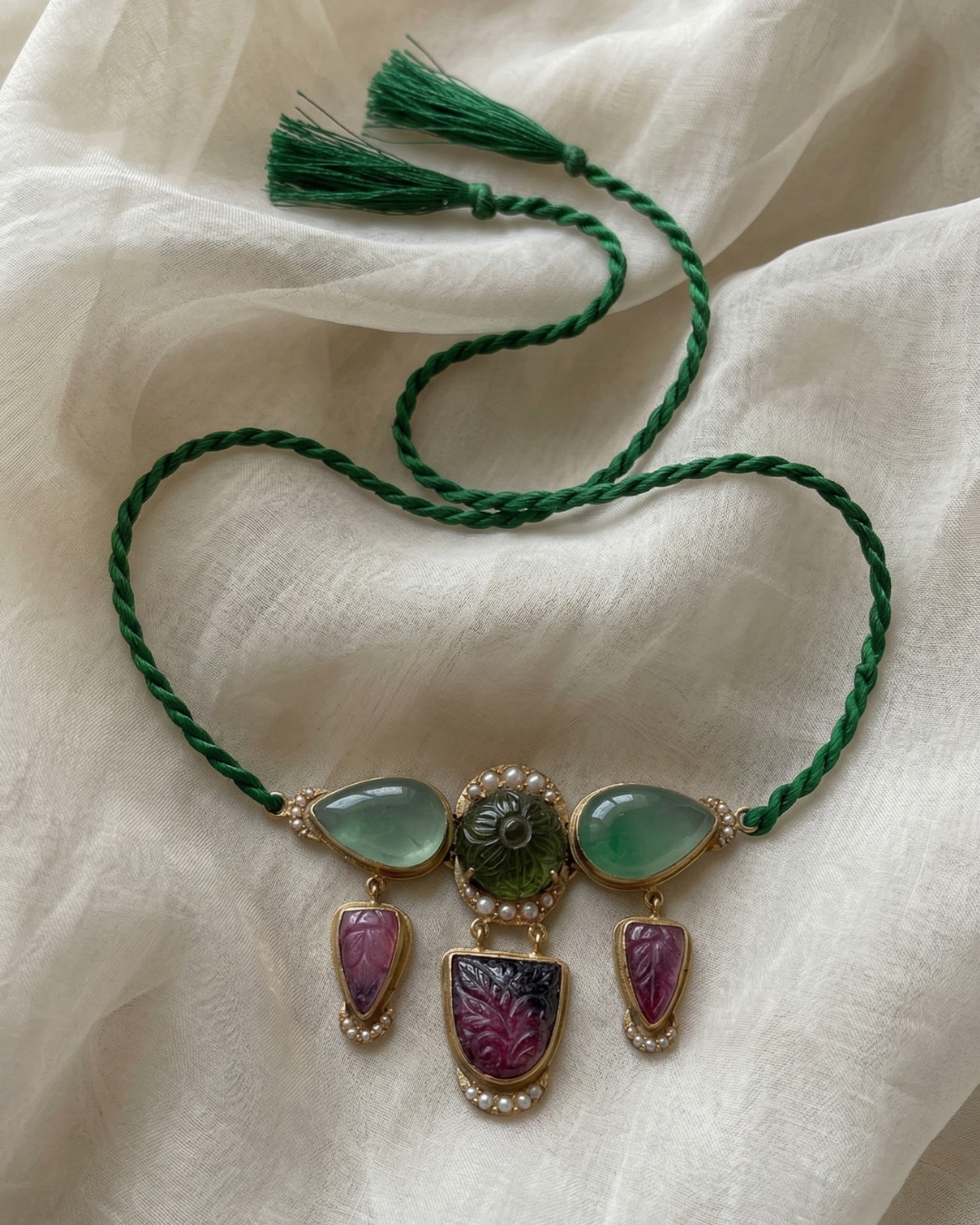 Suvira Choker