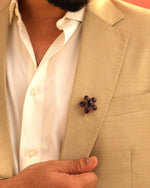 Load image into Gallery viewer, Amara Pushp Brooch Pin
