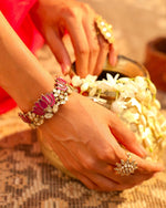 Load image into Gallery viewer, Padam Kangan
