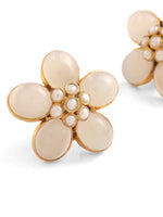 Load image into Gallery viewer, Moti Phool Earrings
